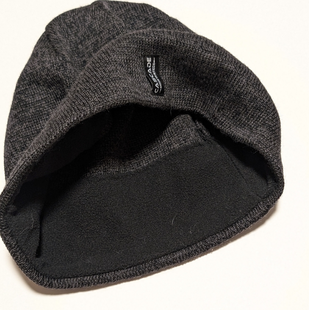 CASCADE Mountain Tech Gray Knit Beanie - Picture 3 of 4